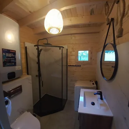 House Apartment *
